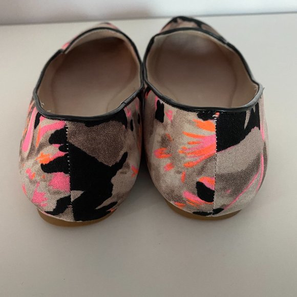 Venilla Suite Floral Flats - Picture 4 of 5